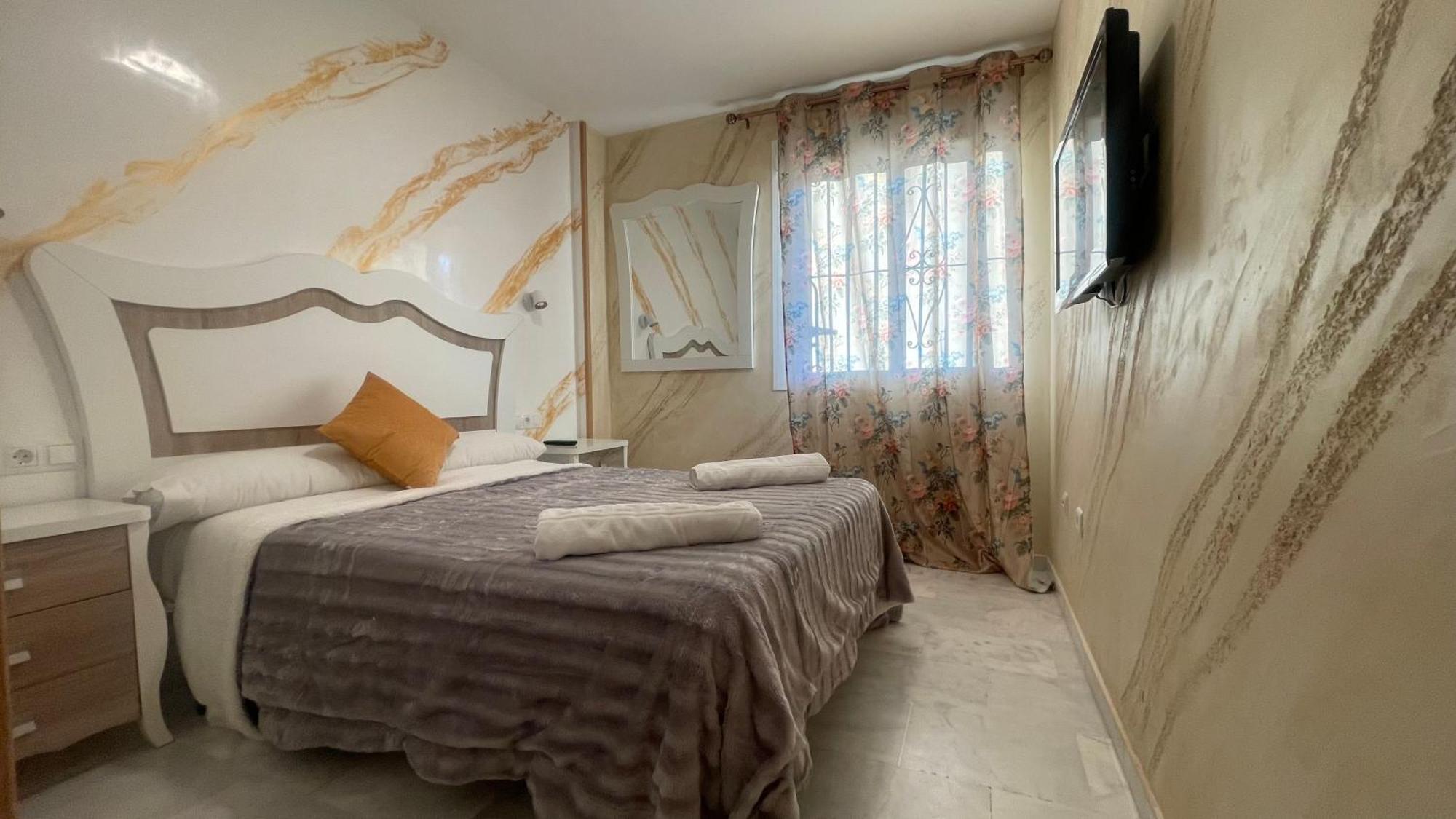 베날마데나코스타 Apartamento Con Vista A La Piscina 아파트 외부 사진