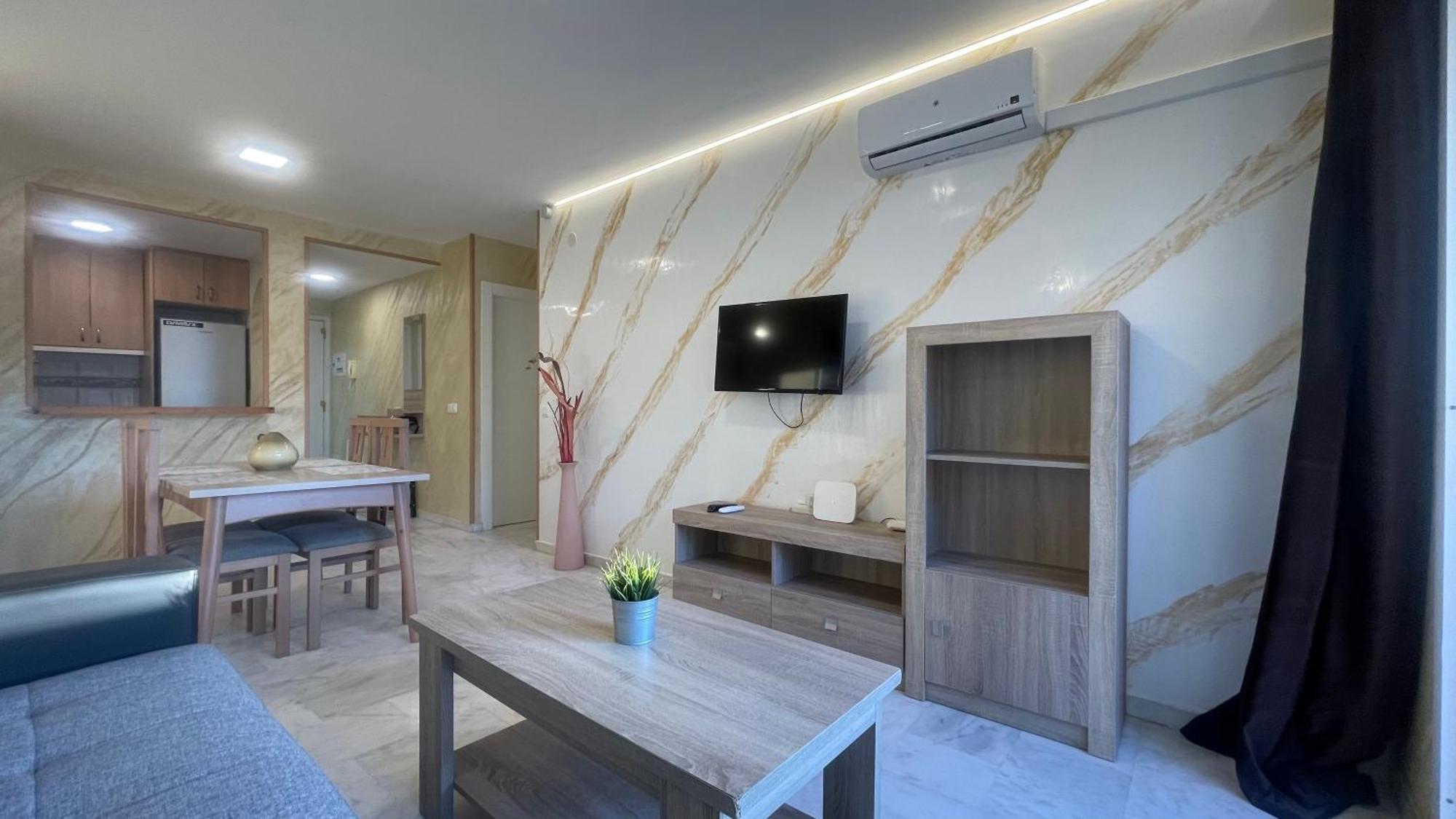 베날마데나코스타 Apartamento Con Vista A La Piscina 아파트 외부 사진