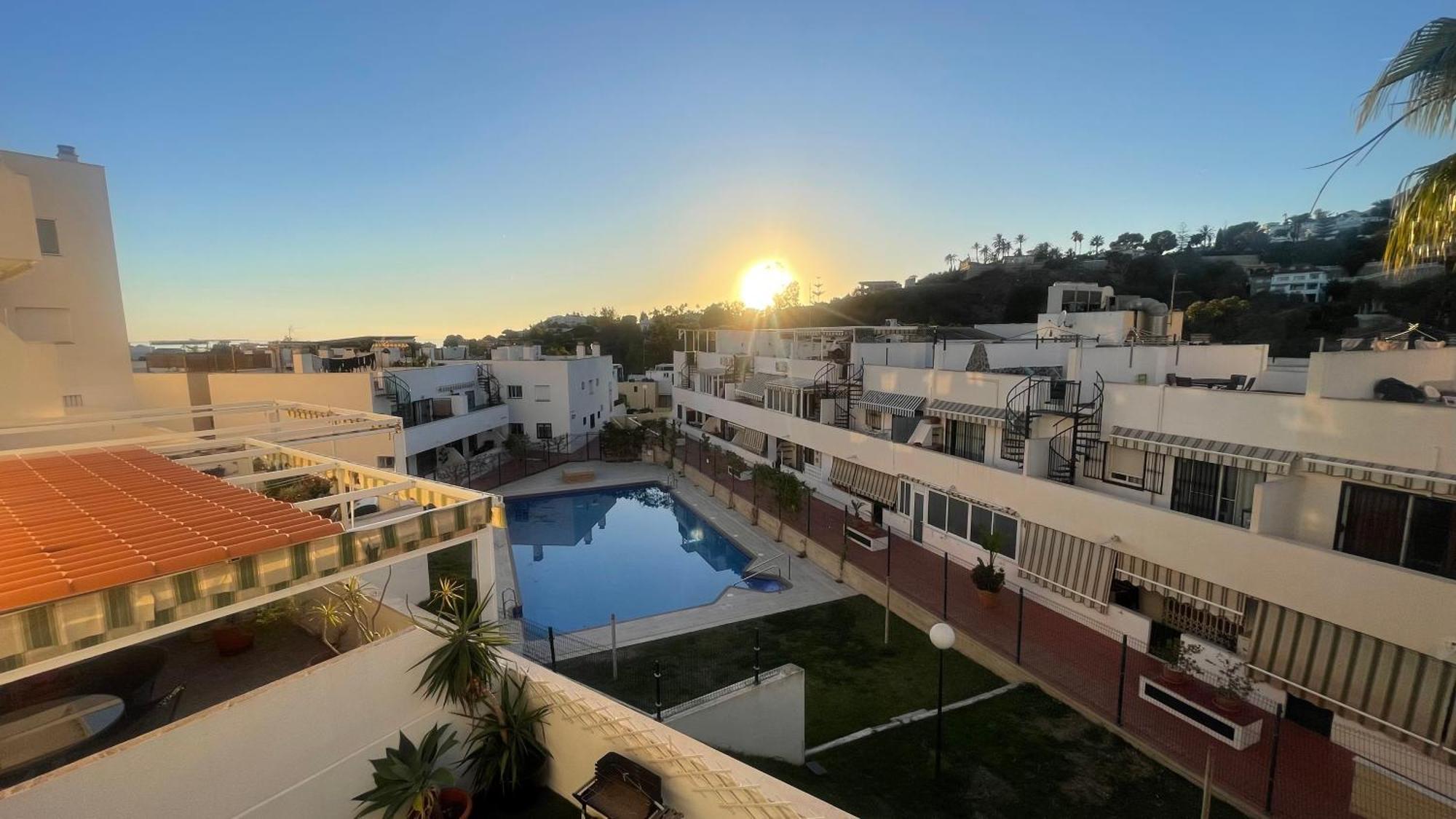 베날마데나코스타 Apartamento Con Vista A La Piscina 아파트 외부 사진